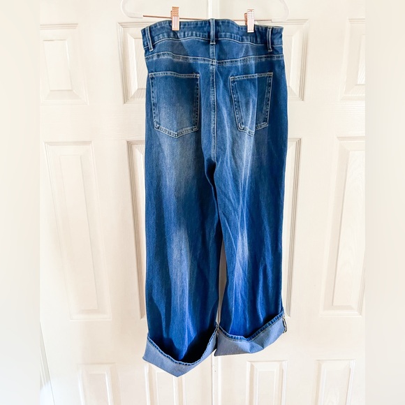 Halara Pants - Picture 2 of 3